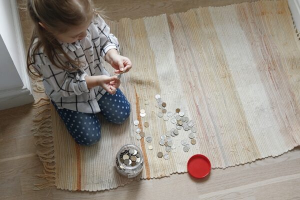 Girlwithcoins